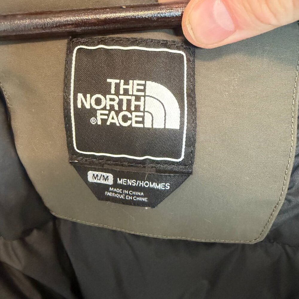 The North Face Men’s Down Parka (Size M) – Extreme Cold Weather Jacket - Picture 13 of 14